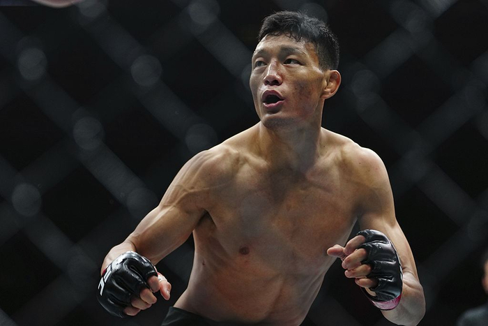 必发体育-UFC326周末开打，来听听苏木、肖龙怎么说|苏木达尔基|比赛|冠军|对手|伤病_新浪体育_新浪新闻